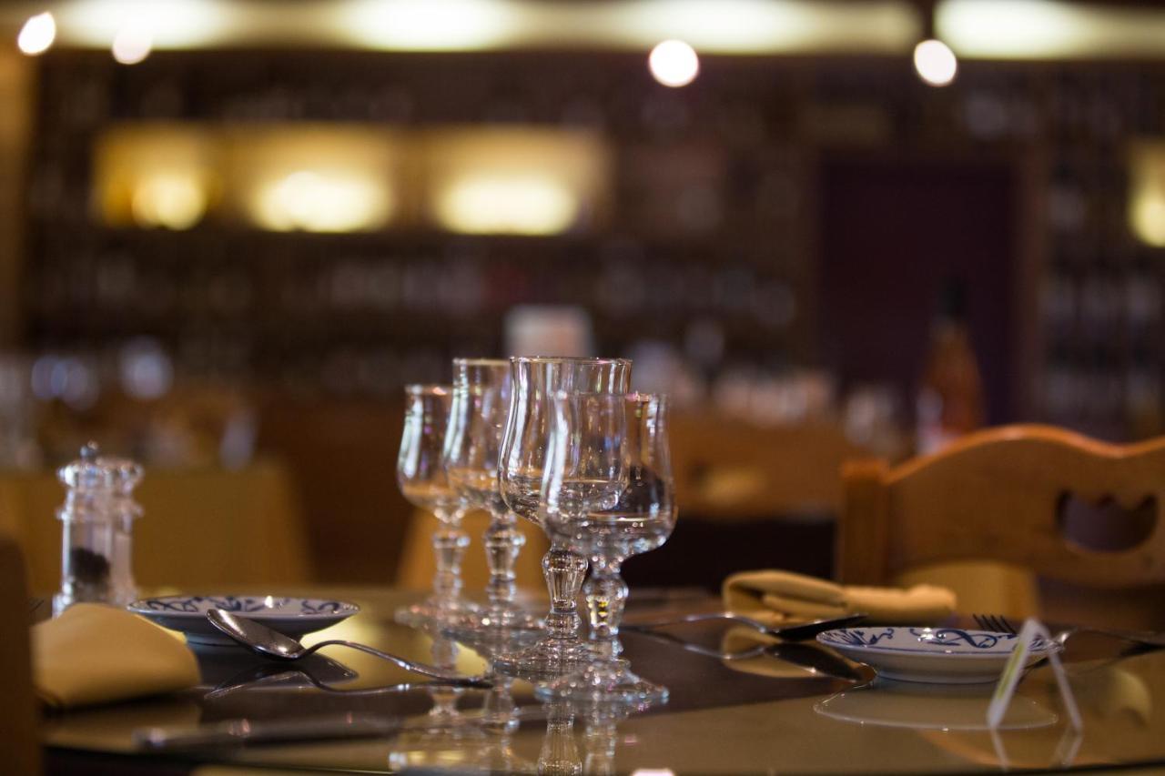 Logis Hotel Restaurant Solenca Nogaro Eksteriør billede
